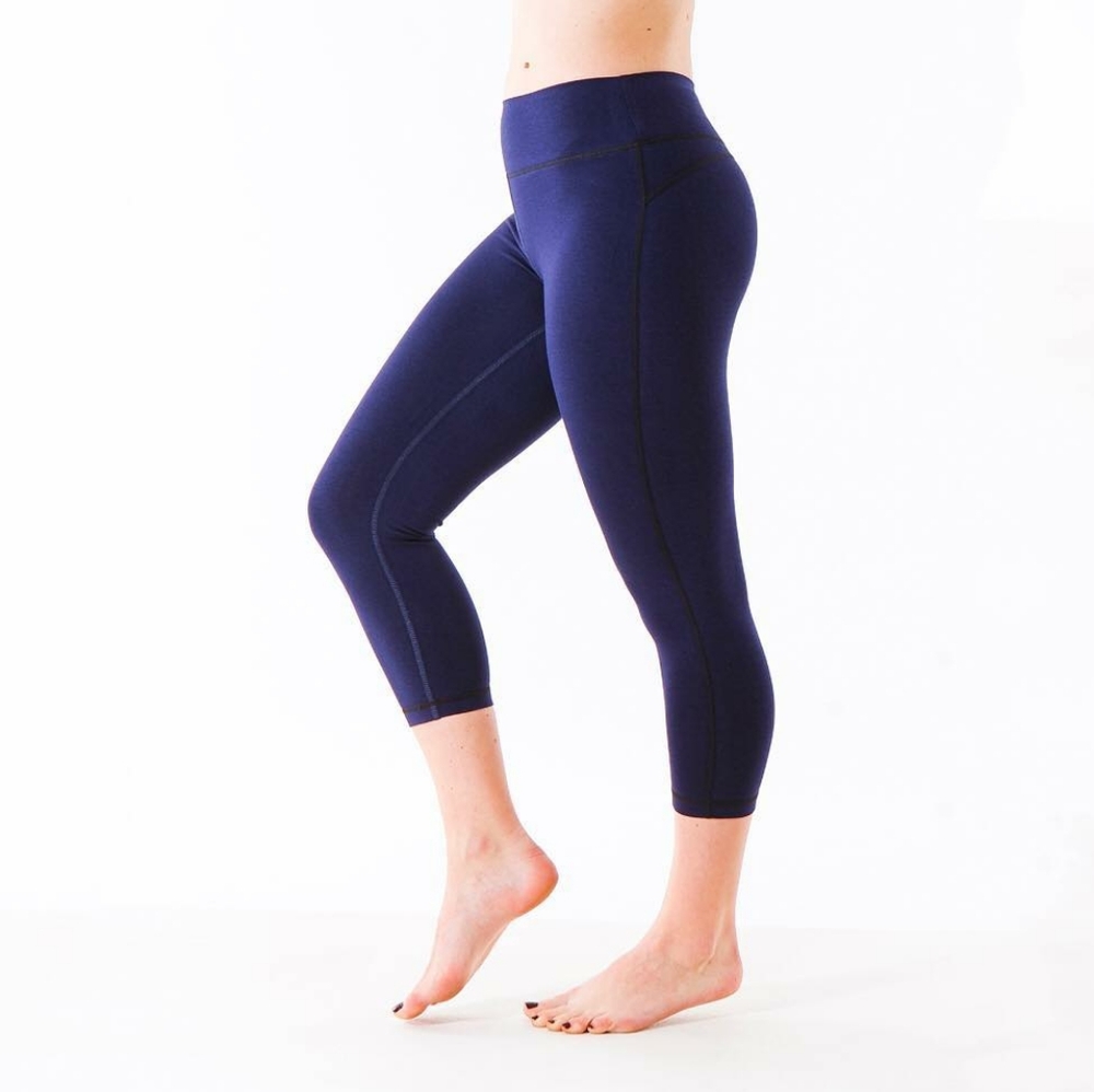 GREEN APPLE ACTIVE 19" ESSENTIAL CAPRI YOGA PANTS
